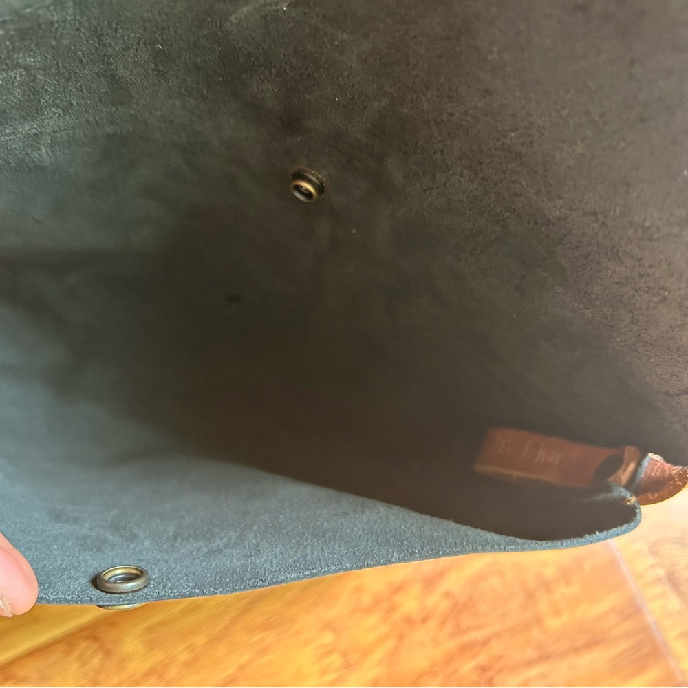 In Blue Black Leather Handmade Crossbody Bag - Picture 4 of 10